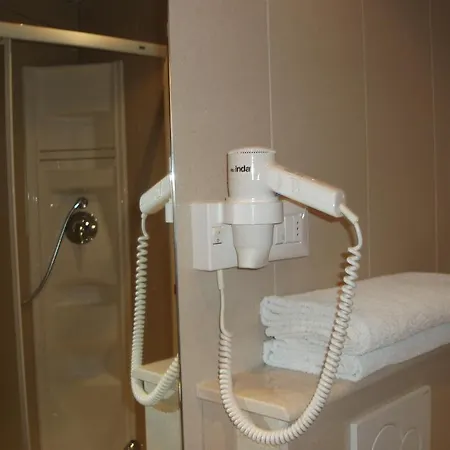 艾尔伯格伊尔卡夏托雷酒店