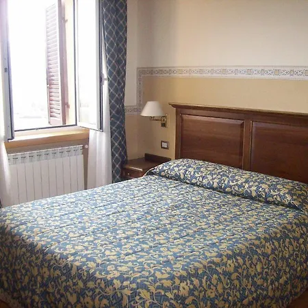 艾尔伯格伊尔卡夏托雷酒店 酒店 3*