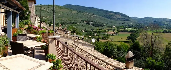 Il Cacciatore 3* Spello